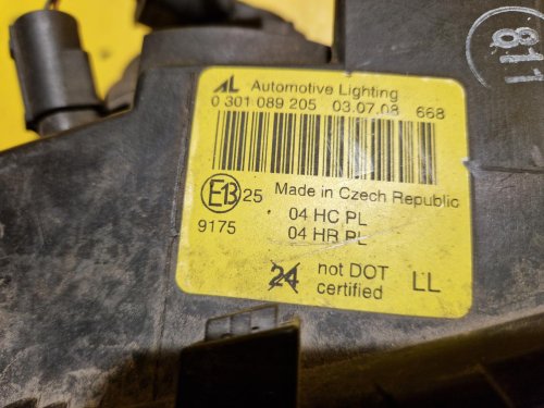 LEVÉ PŘEDNÍ SVĚTLO BMW 3, E46 - 20966