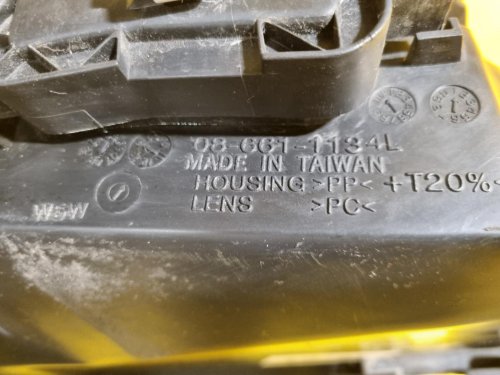 LEVÉ PŘEDNÍ SVĚTLO FIAT STILO S MLHOVKOU - 5.DV. - 18783