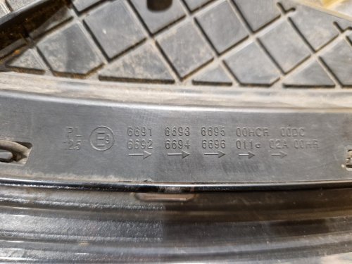 LEVÉ PŘEDNÍ SVĚTLO HYUNDAI I30 II ( GD ) - 20371