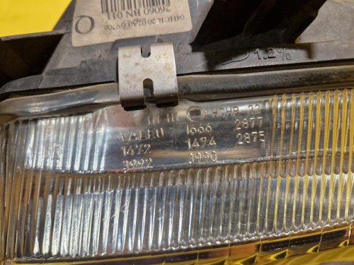 LEVÉ PŘEDNÍ SVĚTLO NISSAN ALMERA II - 20134