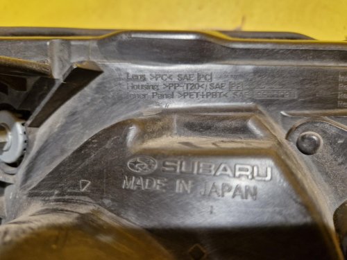 LEVÉ PŘEDNÍ SVĚTLO SUBARU FORESTER II (SG) - 20251