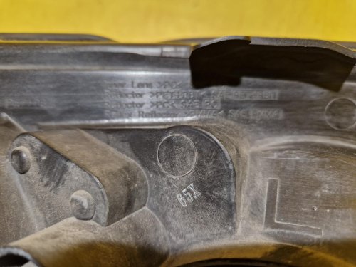 LEVÉ PŘEDNÍ SVĚTLO SUBARU FORESTER II (SG) - 20251