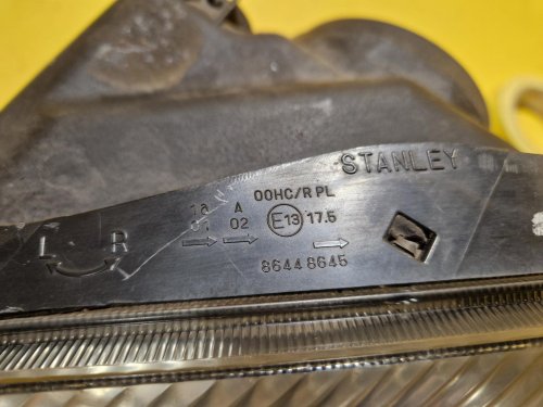 LEVÉ PŘEDNÍ SVĚTLO SUZUKI IGNIS II - 19896