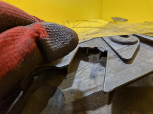 LEVÉ PŘEDNÍ SVĚTLO VW PASSAT B6 S ČOČKOU - 18962