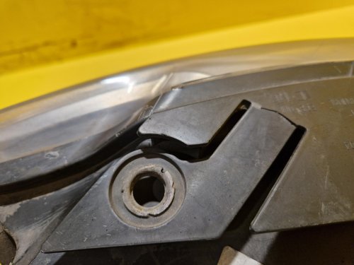 LEVÉ PŘEDNÍ SVĚTLO VW PASSAT B6 S ČOČKOU - 19913