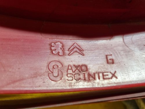 LEVÉ ZADNÍ SVĚTLO PEUGEOT 407 (6E, 6D), KOMBI - 18784