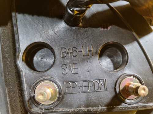 LEVÉ ZRCÁTKO NISSAN X-TRAIL I ( T30 ) , ČERNÉ, ELEKTRICKY SKLOPNÉ - 17918