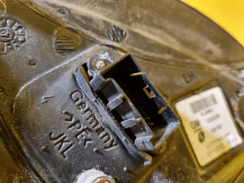 LEVÉ ZRCÁTKO OPEL ASTRA H , BÍLÉ, ELEKTRICKÉ - 17095