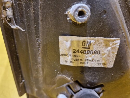 LEVÉ ZRCÁTKO OPEL COMBO C , ČERNÉ NELAKOVANÉ, MANUÁLNÍ - 19501