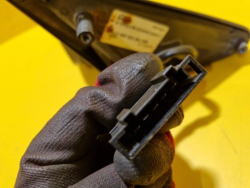 LEVÉ ZRCÁTKO ŠKODA OCTAVIA I , ČERNÉ, DLOUHÉ , ELEKTRICKÉ - 17068