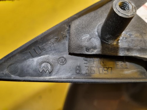 LEVÉ ZRCÁTKO ŠKODA OCTAVIA I , STŘÍBRNÉ, DLOUHÉ , ELEKTRICKÉ - 18015