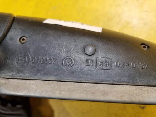 LEVÉ ZRCÁTKO ŠKODA OCTAVIA I , STŘÍBRNÉ, DLOUHÉ , ELEKTRICKÉ - 18015