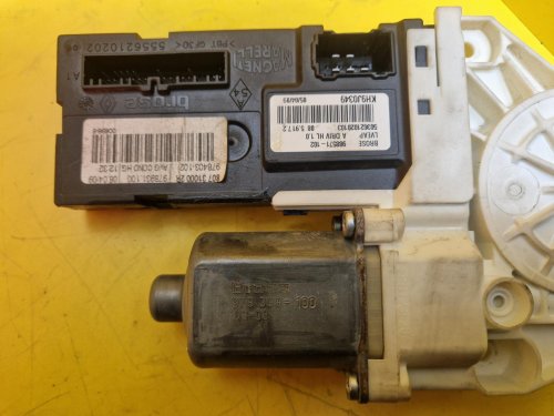 LEVÝ PŘEDNÍ MOTOREK STAHOVAČKY OKNA 807310002R - RENAULT LAGUNA III, MEGANE III - 16041