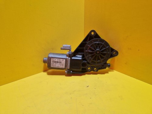 LEVÝ PŘEDNÍ MOTOREK STAHOVAČKY OKNA 0130822542 HYUNDAI I30 I -16040