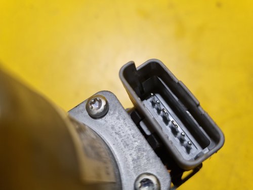 LEVÝ PŘEDNÍ MOTOREK STAHOVAČKY OKNA 402216E - CITROEN C3 II (2009-) - 17606