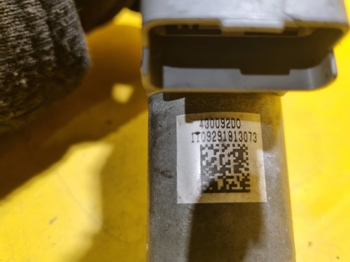 LEVÝ PŘEDNÍ MOTOREK STAHOVAČKY OKNA 402216E - CITROEN C3 II (2009-) - 17606