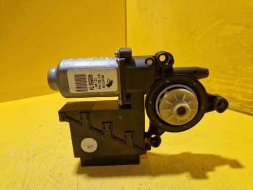 LEVÝ PŘEDNÍ MOTOREK STAHOVAČKY OKNA 6Q1959801A - ŠKODA FABIA I, FABIA II, ROOMSTER / VW POLO IV / SEAT IBIZA III, CORDOBA II - 20436