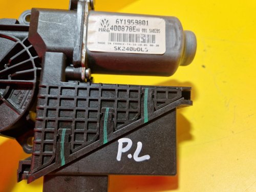 LEVÝ PŘEDNÍ MOTOREK STAHOVAČKY OKNA 6Y1959801 - ŠKODA FABIA I, FABIA II, ROOMSTER / VW POLO IV / SEAT IBIZA III, CORDOBA II - 15937