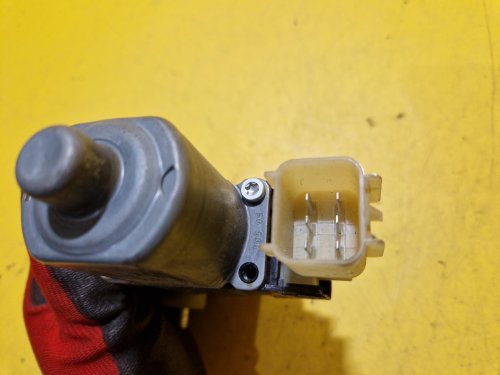 LEVÝ ZADNÍ MOTOREK STAHOVAČKY OKNA 0130822404 FORD FIESTA VI MK6 - 19769