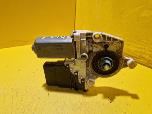 LEVÝ ZADNÍ MOTOREK STAHOVAČKY OKNA 1K0959703AL - VW GOLF VI - 20441