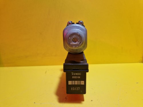 LEVÝ ZADNÍ MOTOREK STAHOVAČKY OKNA 6Q0959811A ŠKODA FABIA I, FABIA II, ROOMSTER / VW POLO IV / SEAT IBIZA III, CORDOBA II - 15648