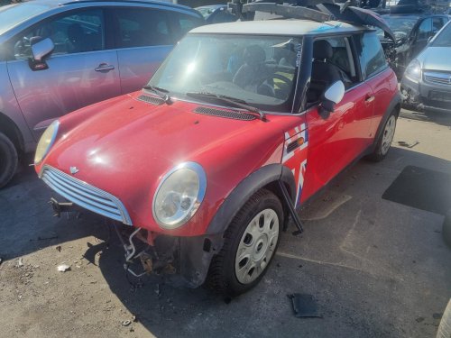 Mini Cooper RC31 1.6 ( W10B16A ) 85kW r.2003 červená na náhradní díly