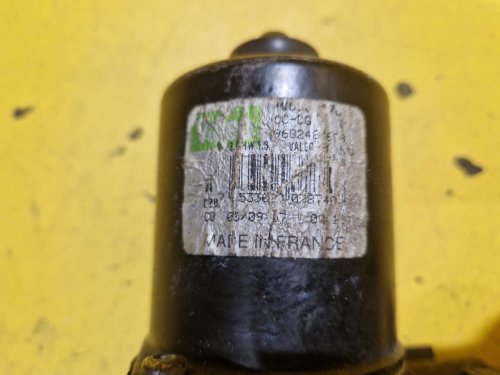 LEVÝ PŘEDNÍ MOTOREK STĚRAČŮ - 53630337 - CITROEN C4 PICASSO I - 20534