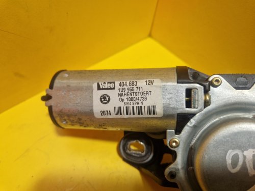 MOTOREK ZADNÍHO STĚRAČE 1U9955711 ŠKODA OCTAVIA I KOMBI - 16038