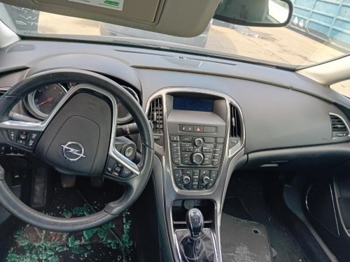 Opel Astra J 1.3 DT ( A13DTE ) 70kW r.2011 šedá Z177 na náhradní díly