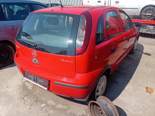 Opel Corsa C 1.2 16V ( Z12XEP ) 59kW r.2006 červená Z547 na náhradní díly