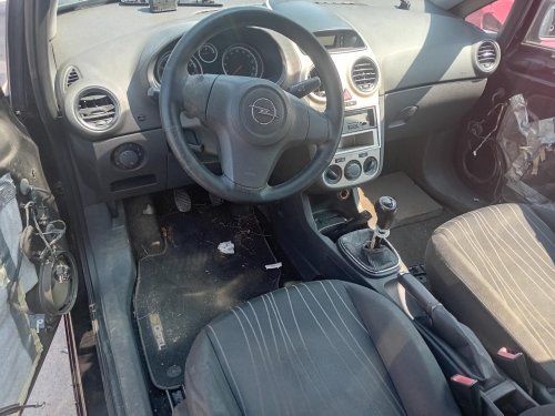 Opel Corsa D 1.2 ( Z12XEP ) 59kW r.2008 černá Z20R na náhradní díly