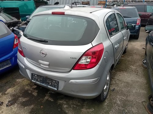 Opel Corsa D 1.3 ( Z13DTJ ) 55kW r.2007 stříbrná Z157 na náhradní díly