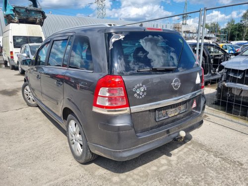 Opel Zafira B 1.6 CNG ( Z16XNT ) 110kW r.2009 šedá Z177 na náhradní díly
