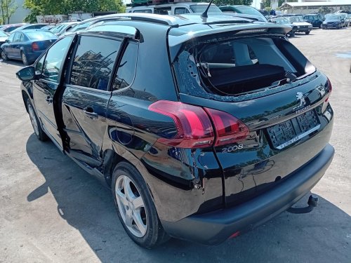 Peugeot 2008 Facelift 1.2 ( HM01 ) 60kW r.2018 černá na náhradní díly