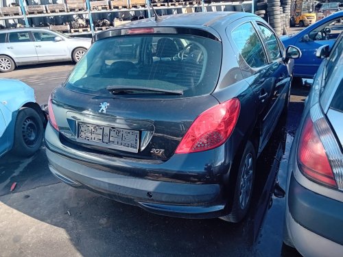 Peugeot 207 1.4 ( 8FS ) 70kW r.2007 černá na náhradní díly