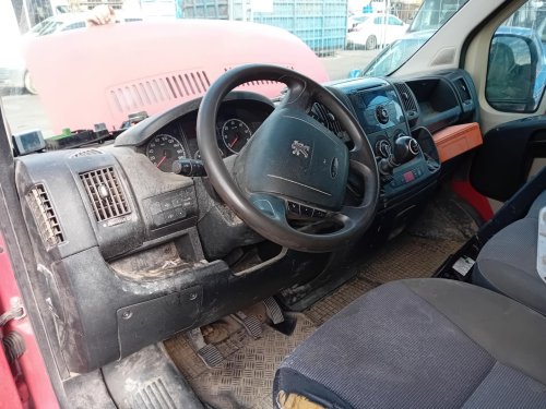 Peugeot Boxer 2.2 HDI ( 4H03 ) 110kW r.2013 červená na náhradní díly