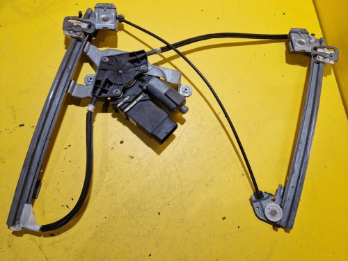 PRAVÁ PŘEDNÍ STAHOVAČKA OKNA S MOTORKEM 101448200 - ŠKODA OCTAVIA I - 18809