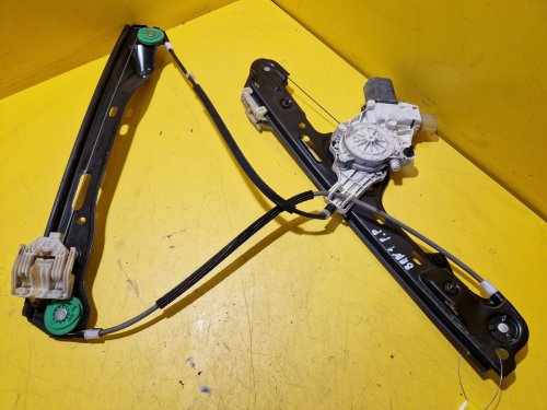 PRAVÁ PŘEDNÍ STAHOVAČKA OKNA S MOTORKEM 996625101 - BMW 1 E87 (2003-2011) - 18603