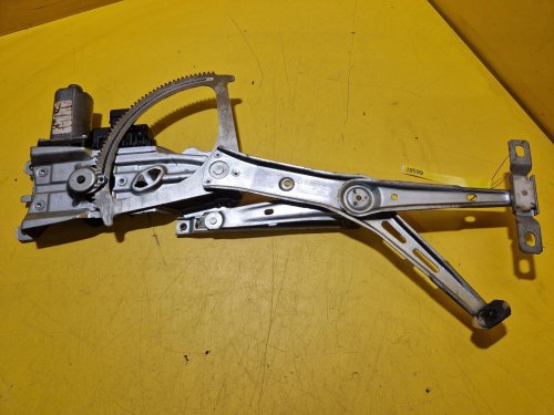 PRAVÁ PŘEDNÍ STAHOVAČKA OKNA S MOTORKEM A330013100418 - OPEL ASTRA H - 18599