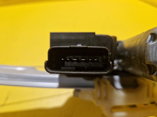 PRAVÁ ZADNÍ STAHOVAČKA OKNA S MOTORKEM  20200901 OPEL CROSSLAND - 18244