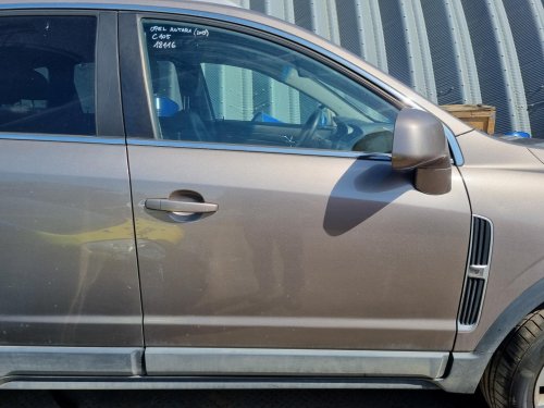 PRAVÉ PŘEDNÍ DVEŘE OPEL ANTARA , ZLATOSTŘÍBRNÉ C105 - 18116