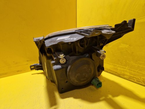 PRAVÉ PŘEDNÍ SVĚTLO FORD FUSION - 19892