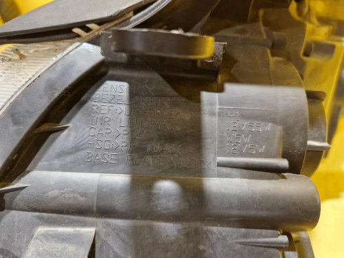 PRAVÉ PŘEDNÍ SVĚTLO KIA CEED I (ED), PRO CEED I (ED) - 20946