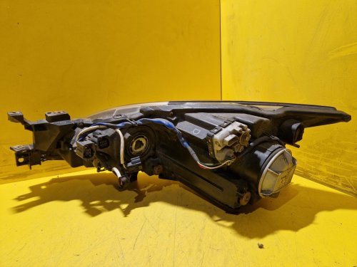 PRAVÉ PŘEDNÍ XENON SVĚTLO MAZDA 6 II (GH)  - 20555