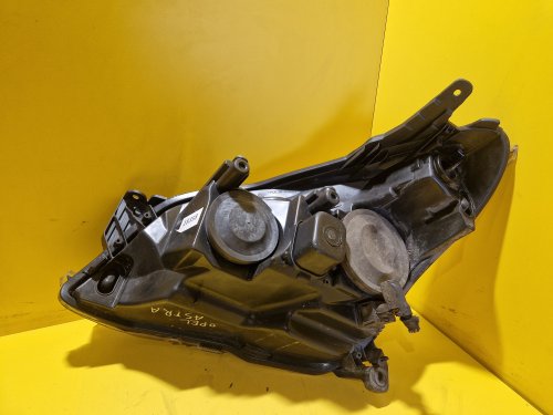 PRAVÉ PŘEDNÍ SVĚTLO OPEL ASTRA H - 18358