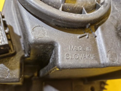 PRAVÉ PŘEDNÍ SVĚTLO OPEL ASTRA K - 20012