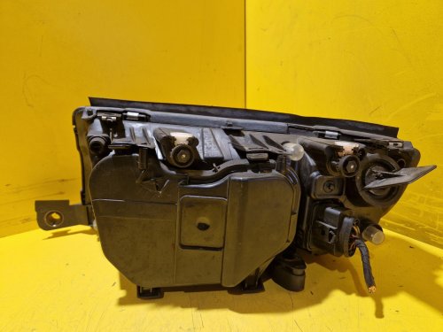 PRAVÉ PŘEDNÍ SVĚTLO ŠKODA FABIA I, FACELIFT- 19992