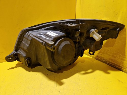 PRAVÉ PŘEDNÍ SVĚTLO ŠKODA FABIA II S ČOČKOU / ROOMSTER - 20848