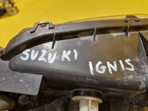 PRAVÉ PŘEDNÍ SVĚTLO SUZUKI IGNIS II - 19990