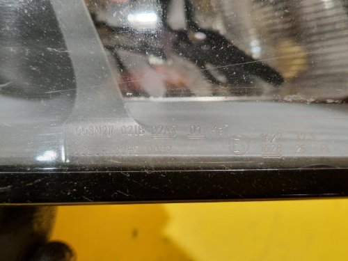 PRAVÉ PŘEDNÍ SVĚTLO XENON VOLVO V50, S40 II - 19084